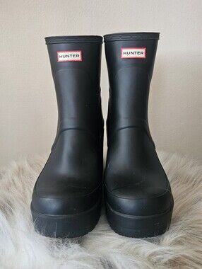 Hunter Matte Black Short Wedge Platform Rain Boots